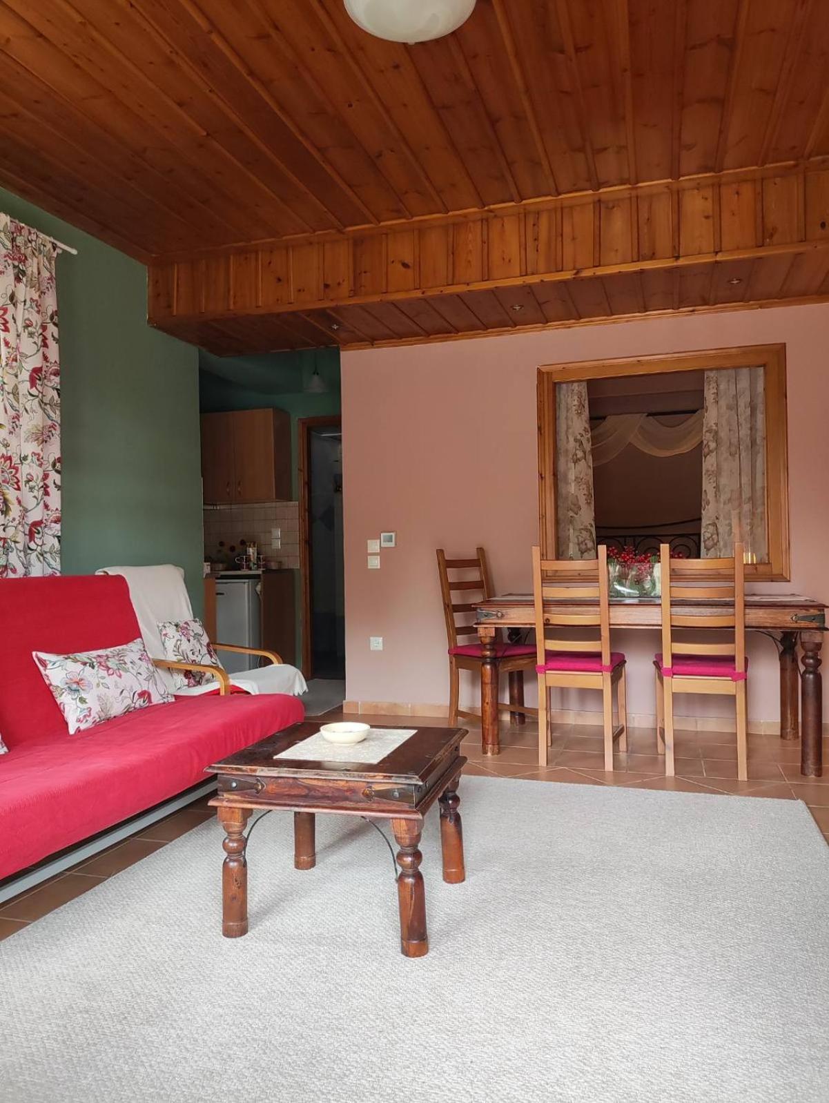 Kastalia Country Home Arachova Bagian luar foto